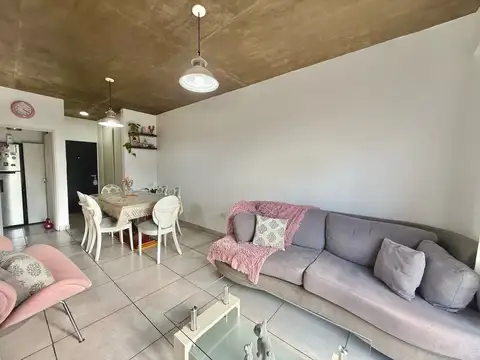 Departamento en Venta en Villa Luzuriaga, USD 76.000