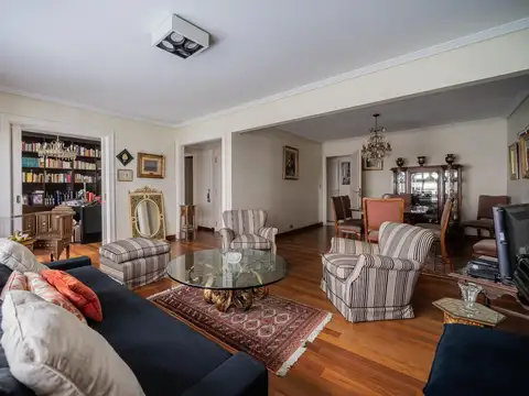 Avenida Quintana al 500