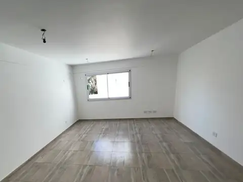 MONOAMBIENTE EN PISO 2, DTO F,  INTERNO 21M2.