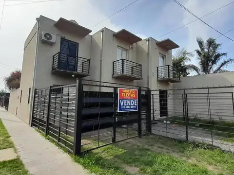 EN VENTA DUPLEX CON PATIO Y COCHERA PROPIA EN MERLO