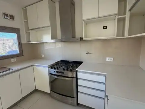 Casa en Alquiler en La cañada de Pilar, USD 1.300