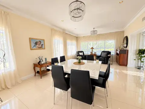 CASA EN VENTA EN SAN DIEGO 5 AMBIENTES | VISTA AL POLO