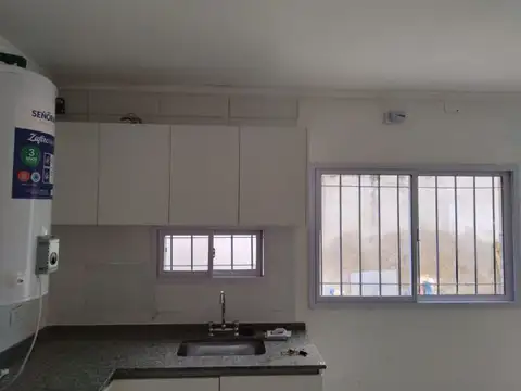 Depto Tipo Casa en Venta de 2 ambientes