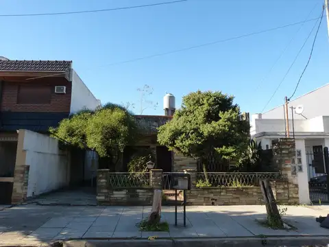 Galpon en Venta 43  mts Fondo