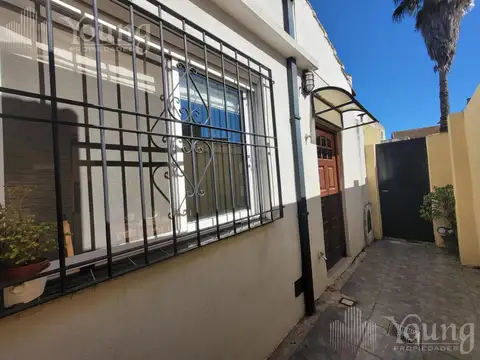 Depto Tipo Casa en Venta en Bernal, USD 105.000