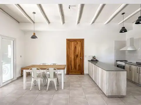 CASA EN VENTA IMPECABLE Y MODERNA EN BARRIO EL ALJIBE - APTA CREDITO HIPOTECARIO