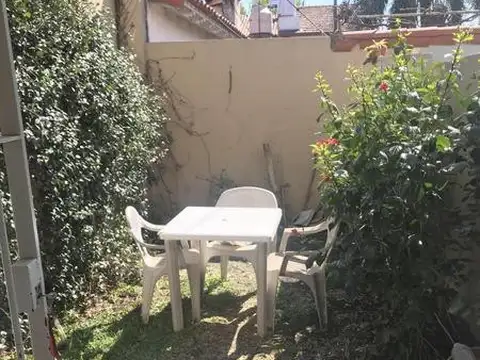 Depto Tipo Casa 3 ambientes con 1 baño