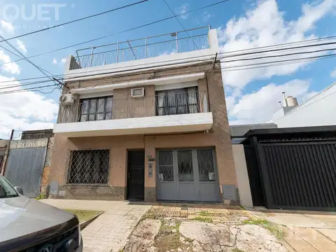 Casa 3 dormitorios en venta. Barrio Sargento Cabral, Santa Fe