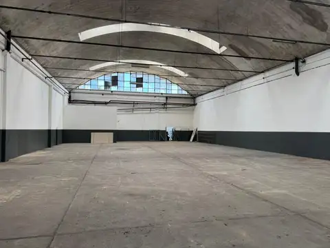 DEPOSITO EN INMEJORABLE UBICACION SOBRE PANAMERICANA OLIVOS 639 M2 - ALQUILADO