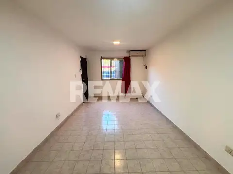 ALQUILER CASA 3 DORM. EN CALLE LINARES - NEUQUEN