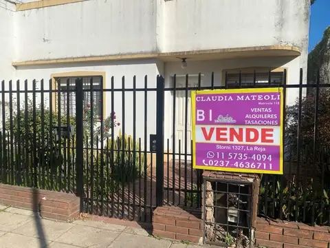 casa en excelente ubicacion centro de Merlo