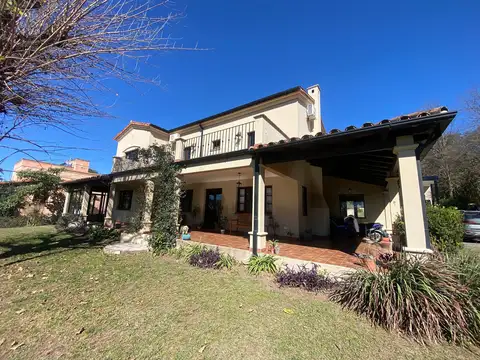 Casa en Venta de 4 dormitorios