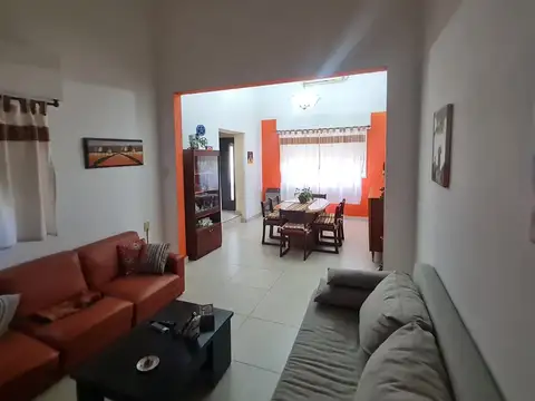 Casa en Venta en Villa del Parque, USD 175.000