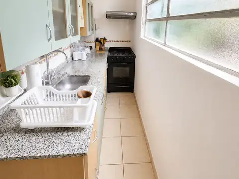 Casa 3 ambientes en dos plantas con patio y parrilla