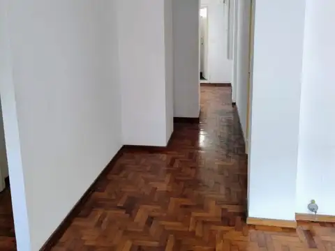 Departamento en Alquiler de 4 ambientes