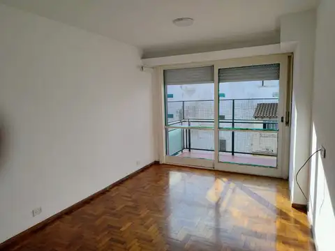 Departamento - Alquiler - Argentina, Capital Federal - Uriburu 272