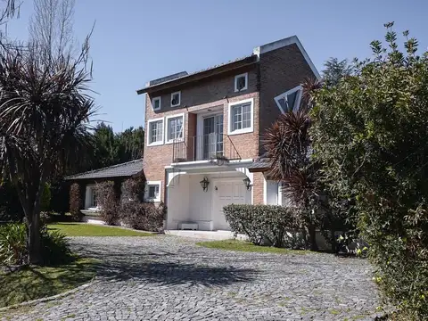 Casa en Venta en Pilar Del Lago, USD 440.000