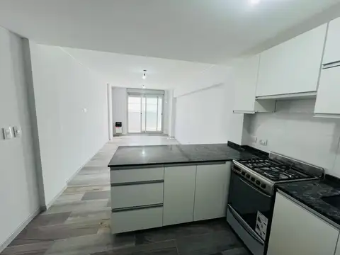 Alvear 300, Piso 1°