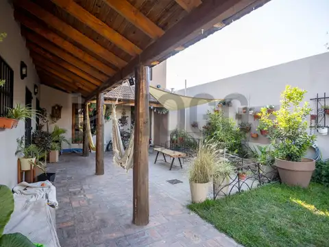 Casa en Venta en San Antonio de Areco, USD 235.000