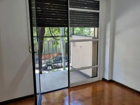 Pichincha 800, Piso 1