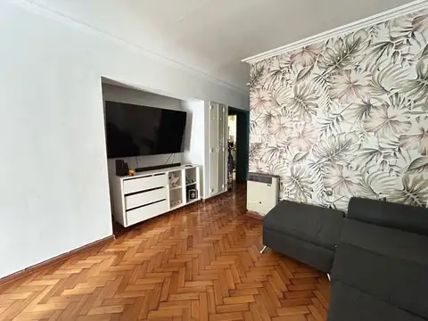 DEPTO 2 AMB EN VENTA BALVANERA AMPLIO C/ BALCON