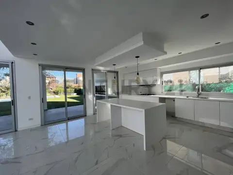 Fincas de Hudson, Lote H 27 7400, Piso 0