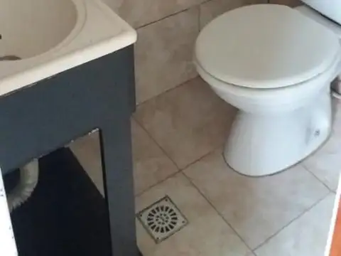 Depto Tipo Casa en Alquiler en Ramos Mejía, $ 800.000