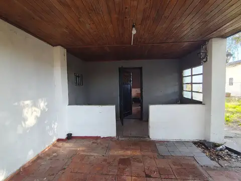 Casa 3 ambientes con 1 baño