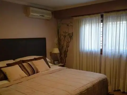 Casa en Venta en Turdera, USD 168.000