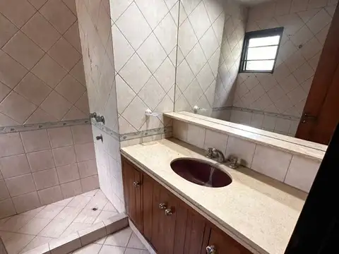 Casa En Alquiler En Las Glicinas 1450