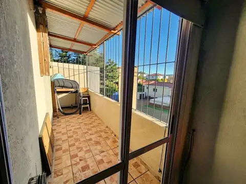Departamento 7 ambientes con 1 baño