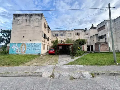 B° Castañares. Zona Norte. Block 7. Grupo 100