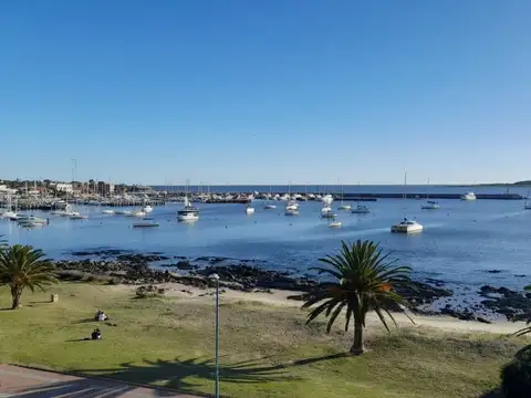 CALLE 27 (Los Muergos) 300, Piso 3