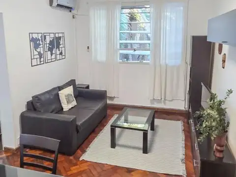 Cochabamba 1700, Piso 1