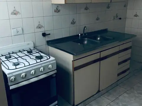 Departamento en Alquiler en Alto Alberdi, $ 550.000