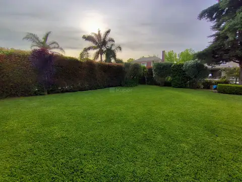 Casa en Venta con 1 cochera