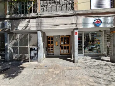 España 644 , Piso 3