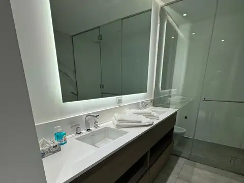 Departamento en Alquiler con 1 cocheras