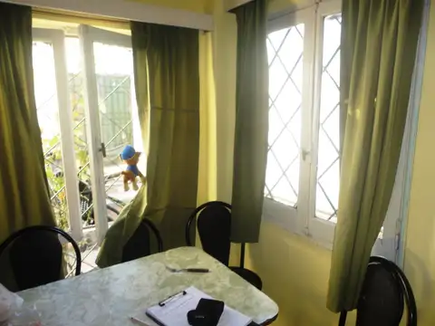 Casa 4 ambientes con 1 baño