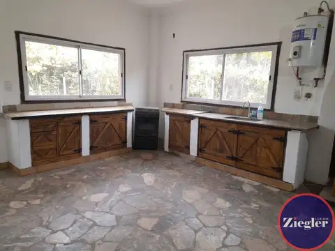 Casa 3 ambientes con 1 baño