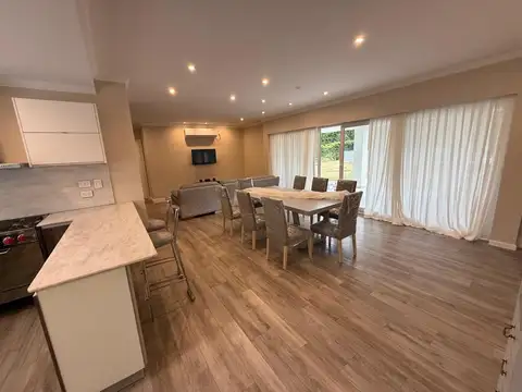 Casa en Alquiler Temporal en Haras Santa María, USD 1.700