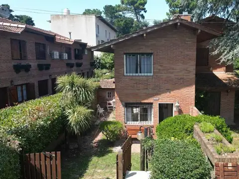 De la Corvina 900