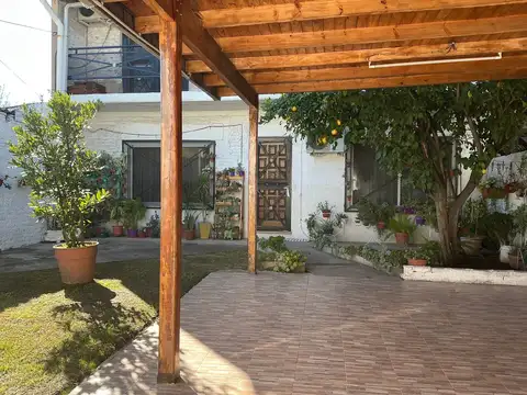 Depto Tipo Casa en Venta en Remedios de Escalada, USD 84.000