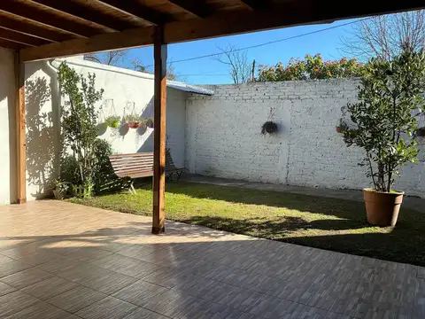 Depto Tipo Casa en Venta de 2 dormitorios