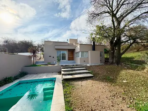 VENTA CASA TALAR DE MENDIOLAZA CON GAS NATURAL