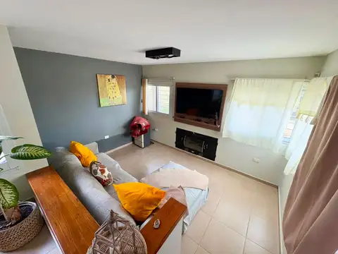 VENTA CASA TALAR DE MENDIOLAZA CON GAS NATURAL