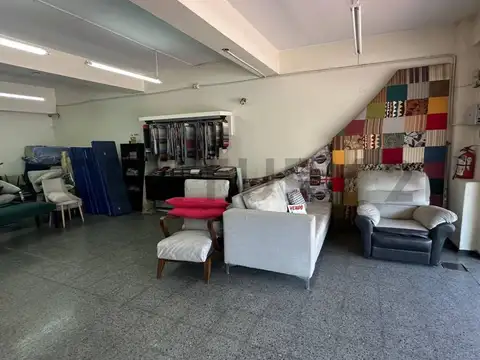 Local en Venta 44 años