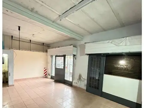 Local en Alquiler en Caseros, $ 400.000