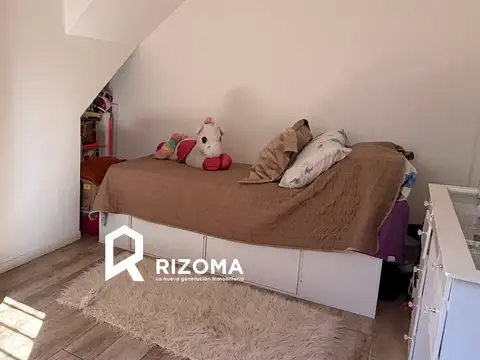 Depto Tipo Casa en Venta de 4 ambientes