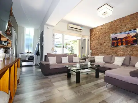 Casa en Venta en Liniers, USD 610.000